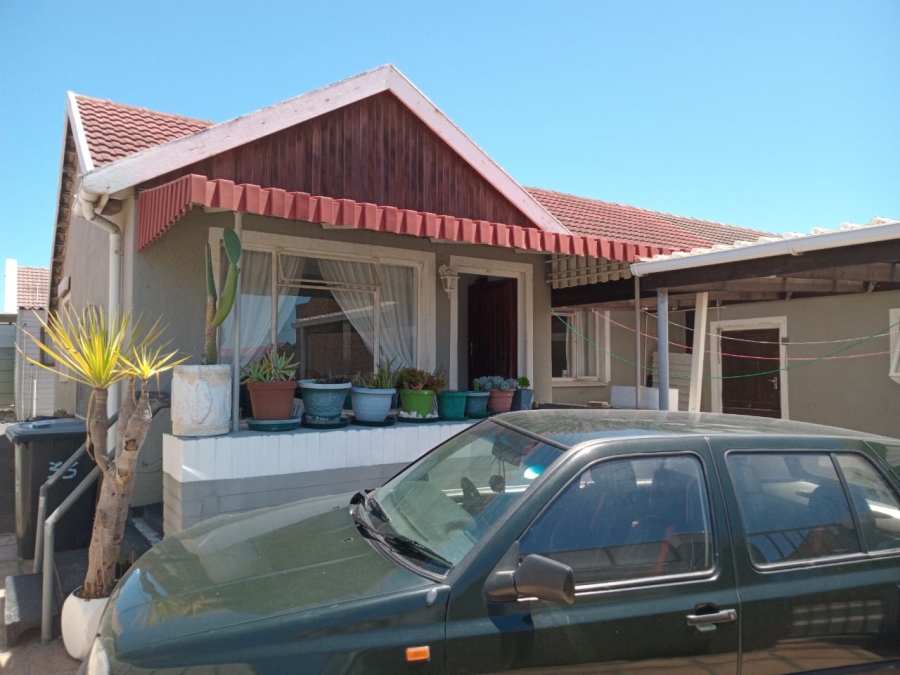  Bedroom Property for Sale in Strandfontein Village Western Cape